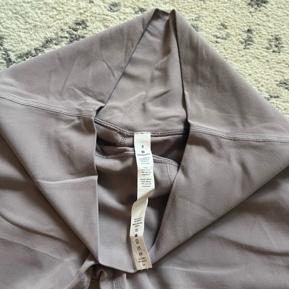 Lululemon Align scalloped 25” Violet - Picture 6 of 8